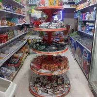 قفسه گرد مغازه