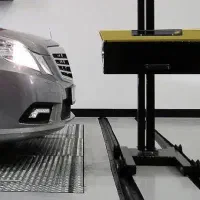 تنظیم نور چراغ با دستگاه لیزری