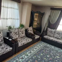 ست مبل ۷نفره+ میز غذاخوری+ ویترین