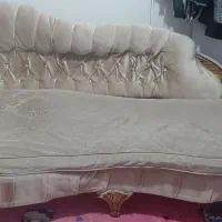 یک دست مبل ۷نفره با ۳ تا عسلی سالم