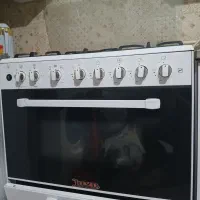 اجاق گاز پنج شعله فر دار بسیار تمیز