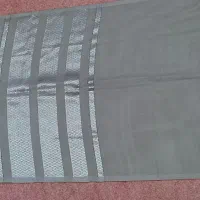 تعدادی روسری و شال|لباس|قرچک, پویینک|دیوار