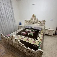 تخت دو‌نفره