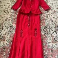 کت دامن مجلسی|لباس|نیشابور, هفده شهریور|دیوار