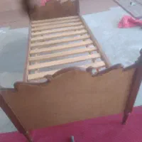 تخت خواب یک نفره|تخت و صندلی بچه|بروجن, |دیوار