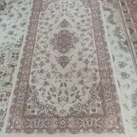 قالیچه ماشینی درحدنووتمیزمیباشد