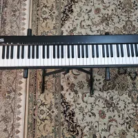 میدی کنترلر Alesis Q88