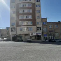 دو واحد تجاری آزادی پایین تر از مجتمع آفتاب