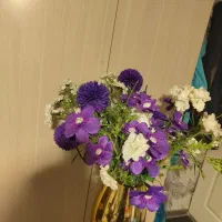 گل وگلدان بسیار زیبا، خارجی|گل مصنوعی|ری, ظهیرآباد|دیوار