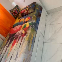 تخت در حد نو