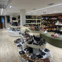 ادمین پاسخگویی نیمه وقت