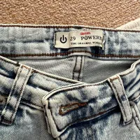 شلوار لی آبی  و دودی|لباس|قم, باغ شازده|دیوار