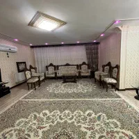 خانه شیک و مدرن 303 متر بنای مفید بنای کلی 415