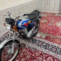 موتور سیکلت 82 سری اول پلاک سفید مدارک کامل