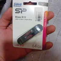 فلش سیلیکن پاور ۶۴ گیگ