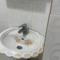 روشویی ایستاده در حد نو سالم با شیر|لوازم سرویس بهداشتی|تبریز, |دیوار