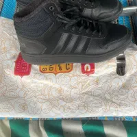 کتونی ادیداس ۴۴ خریداری شده از جای معتبر