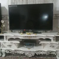 میز تلویزیون  سفید