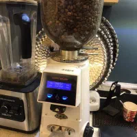 اسپرسو ماشین|کافی‌شاپ و رستوران|رشت, معلم|دیوار