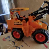 اسباب بازیماشین وخاکبردار|اسباب‌بازی بچه|شادمهر, |دیوار