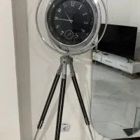 ساعت ایستاده