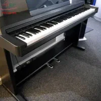 پیانو یاماها  CLP 550
