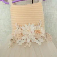 لباس عروس دخترانه|لباس|صومعه‌سرا, |دیوار