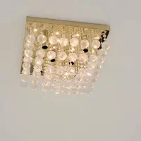 یک جفت لوستر کریستال