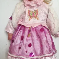 عروسک دختر زیبا