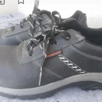 کفش کار سایز ۴۲ نو قیمت۸۰۰