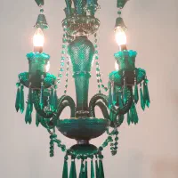 لوستر چهار شاخه زمردی با رنگ کوره‌ای باکارات|لوستر و چراغ آویز|تهران, بهارستان|دیوار