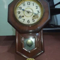 ساعت پاندولی قدیمی