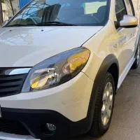 رنو ساندرو stepway