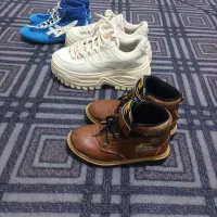 کفشهای دخترانه وپسرانه وهم سالنی درحدنوع