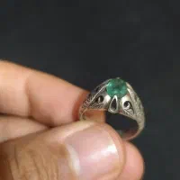 انگشتر نقره زمرد