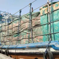 لنج اماده بارگیری خصب عمان