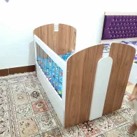 تخت گهواره ای کودک