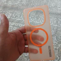 دوعددکاور یکی نوت14پرو ودیگریA16