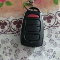 ریموت ماشین گم شده از یابند خواهش میکنم پیام بده