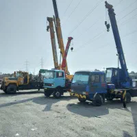 جرثقیل برادران باقری آماده به کار