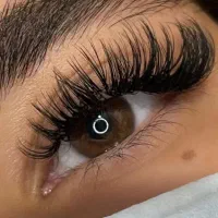 آموزش اکستنشن و کاشت و لیفت مژه