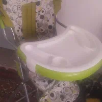 گهواره و صندلی غذا