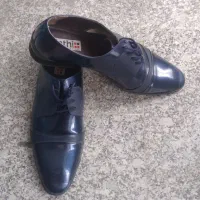 یک جفت کفش اصل ورنی
