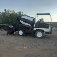 بتن ریزی کف با ماله پروانه ای