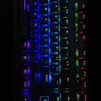 کیبورد مکانیکال Rapoo V700RGB بسیار تمیز سوئیچ آبی