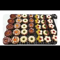 تعدادی همکار خانم جهت کارگاه قنادی نیازمندیم