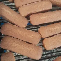 کارگر خط تولید غذایی