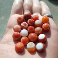 سنگ های کهنه سه پوست|کلکسیون اشیاء عتیقه|مشکین‌دشت, |دیوار