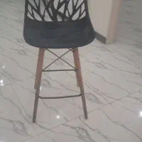 صندلی کانتر با میز مربع
