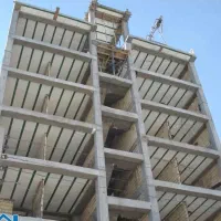 نگهبان ساختمانی هستم